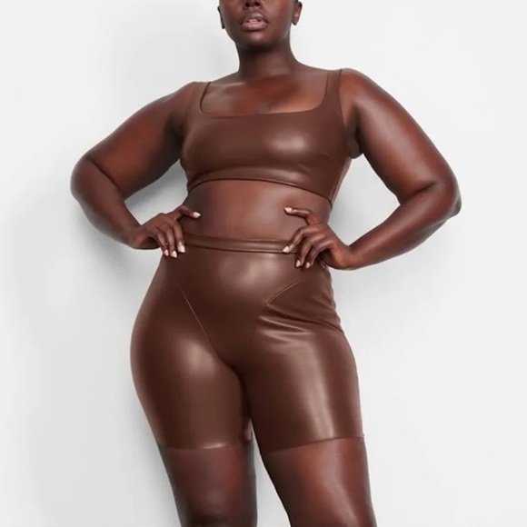 Skims Faux Leather Bralette - Size 2X - Cocoa - NWT - Picture 2 of 8